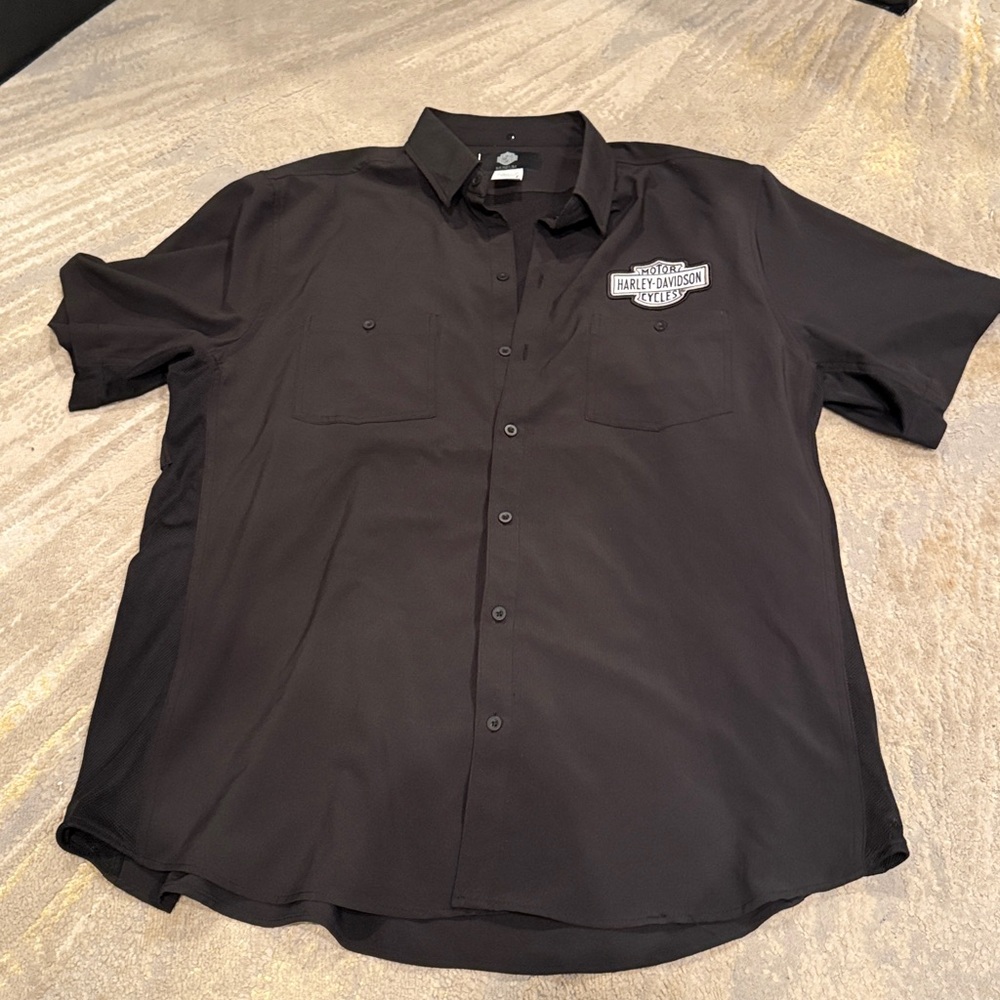 Harley-Davidson Men's short sleeve museum shirt size‎ XL black
